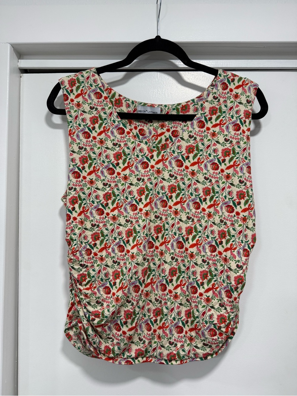 Gibson Latimer Floral Sleeveless Camisole - Cream, Red & Green